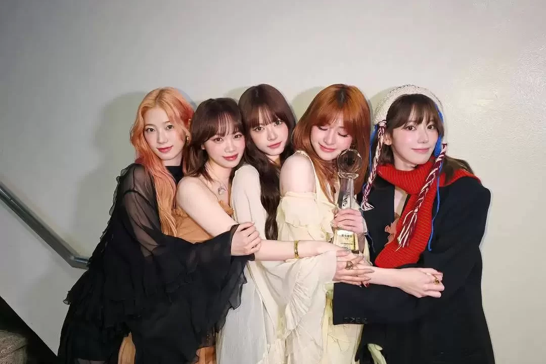 LE SSERAFIM新專輯《HOT》強勢攻佔Billboard 200第九名 創K-POP女團新紀錄