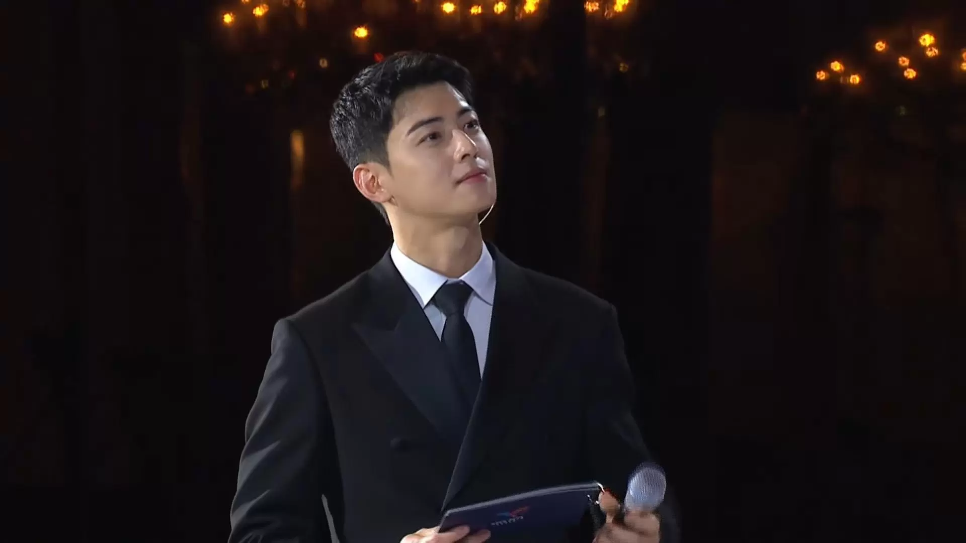 20251031202247 61ee4fff